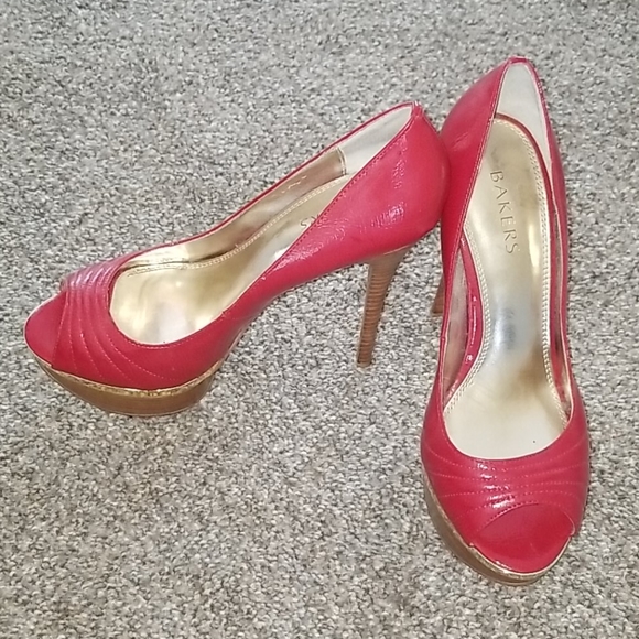 Bakers Red Platform Peep Toe Stiletto - Picture 2 of 4